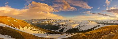 USA, Colorado, Rocky Mountain NP. Overlook from Trail Ridge Road.-Fred Lord-Photographic Print