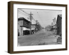 Fremont Avenue looking North Photograph - Seattle, WA-Lantern Press-Framed Art Print