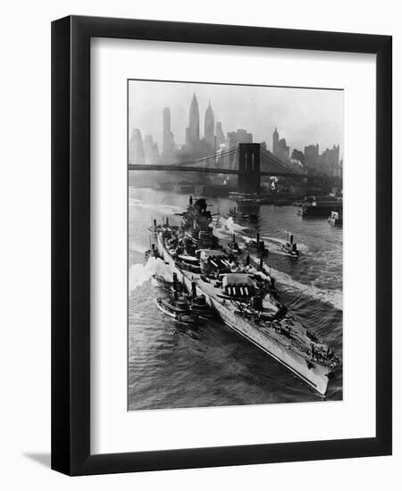 French Battleship Richelieu Passes Brooklyn Bridge-null-Framed Premium Photographic Print