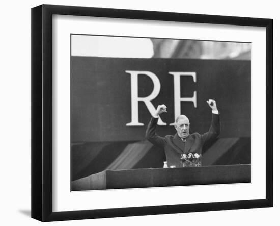 French President Charles De Gaulle Making a Speech-Loomis Dean-Framed Photographic Print