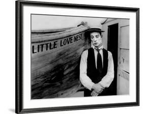 Frigo and la baleine THE LOVE NEST by Edward F Cline and Buster Keaton with Buster Keaton, 1923 (b/-null-Framed Photo