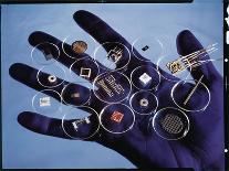 Handful of Microelectronic Parts-Fritz Goro-Photographic Print