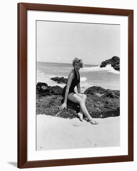 From Here to Eternity by FredZinnemann with Deborah Kerr (1921 - 2007), here 1953 (b/w photo)-null-Framed Photo