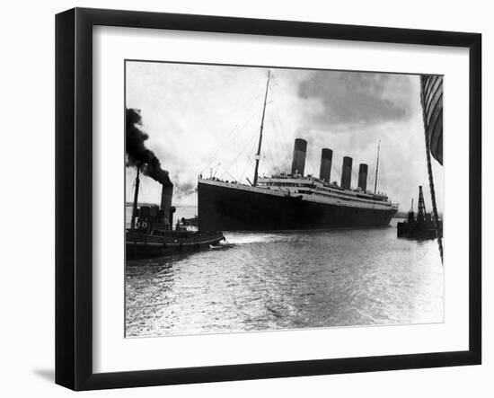 Front Page of Daily Mirror, Five Days after Titanic Tragedy, April 15th, 1912-null-Framed Premium Photographic Print