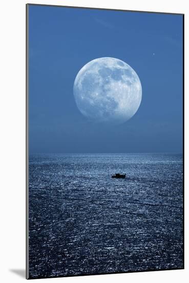 Full Moon Rising Over the Sea-Detlev Van Ravenswaay-Mounted Photographic Print