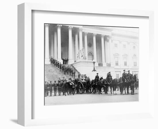 Funeral for the Unknown Soldier Photograph - Washington, DC-Lantern Press-Framed Art Print