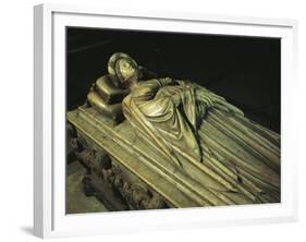 Funerary Monument to Ilaria Del Carretto Guinigi, 1406-1407-Jacopo Della Quercia-Framed Giclee Print