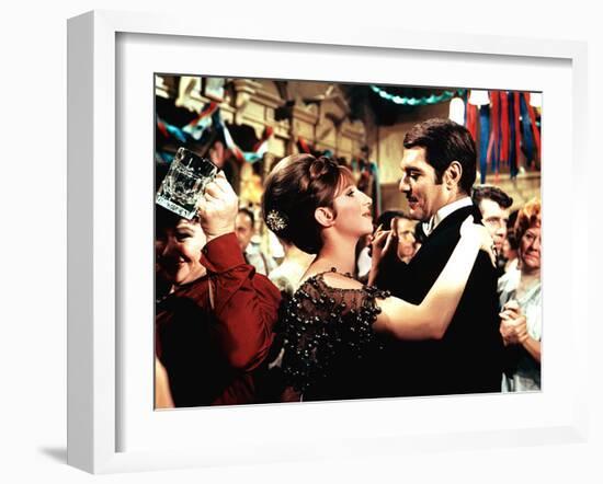 Funny Girl, Barbra Streisand, Omar Sharif, 1968-null-Framed Photo