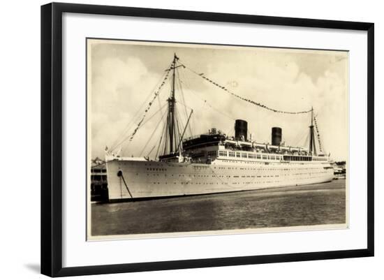 Furness, Withy and Co, Dampfschiff Bermuda Vor Anker--Framed Giclee Print