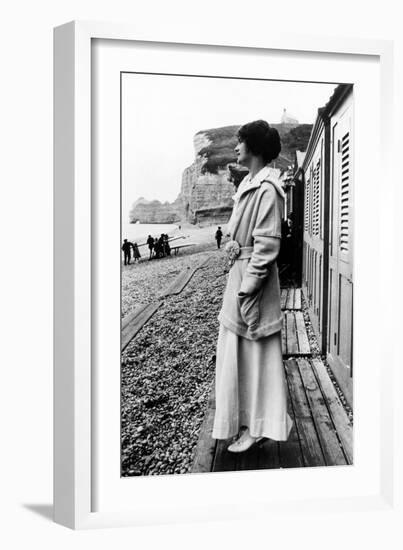 Gabrielle 'Coco' Chanel-null-Framed Giclee Print