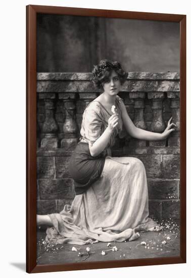 Gabrielle Ray (1883-197), English Actress, 1900s-W&d Downey-Framed Giclee Print