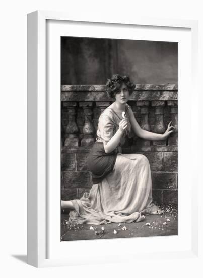 Gabrielle Ray (1883-197), English Actress, 1900s-W&d Downey-Framed Giclee Print