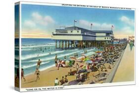 Galveston, Texas - Exterior View of Murdoch's Bath House, Crowds on the Beach, c.1947-Lantern Press-Stretched Canvas