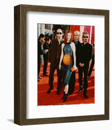 Garbage-null-Framed Photo