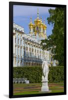 Garden statue, Catherine Palace in the background, Tsarskoe Selo, Pushkin, UNESCO World Heritage Si-Richard Maschmeyer-Framed Photographic Print