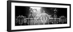 Gate at Buckingham Palace - Green Park - London - UK - England - United Kingdom - Europe-Philippe Hugonnard-Framed Photographic Print