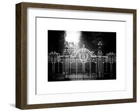 Gate at Buckingham Palace - Green Park - London - UK - England - United Kingdom - Europe-Philippe Hugonnard-Framed Art Print