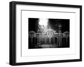 Gate at Buckingham Palace - Green Park - London - UK - England - United Kingdom - Europe-Philippe Hugonnard-Framed Art Print