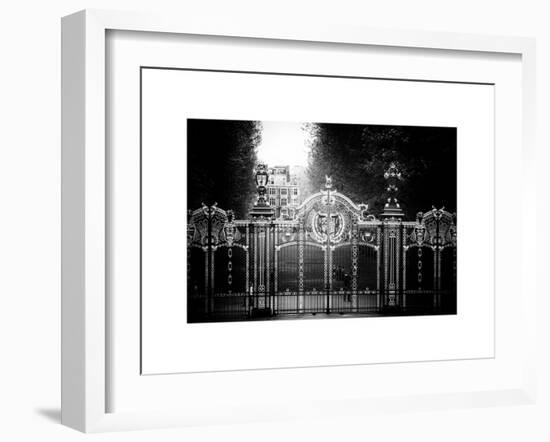 Gate at Buckingham Palace - Green Park - London - UK - England - United Kingdom - Europe-Philippe Hugonnard-Framed Art Print