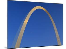 Gateway Arch at Dusk, Jefferson National Expansion Memorial, St. Louis, Missouri, USA-Scott T. Smith-Mounted Photographic Print