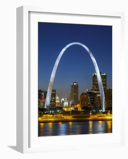 Gateway Vertical-Galloimages Online-Framed Photographic Print