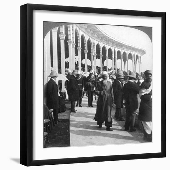 Gathering at the Great Durbar Amphitheatre, Delhi, India, 1903-Underwood & Underwood-Framed Giclee Print