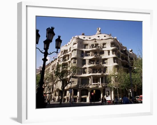 Gaudi's Casa Mila (La Pedrera), Barcelona, Catalonia, Spain-Peter Higgins-Framed Photographic Print