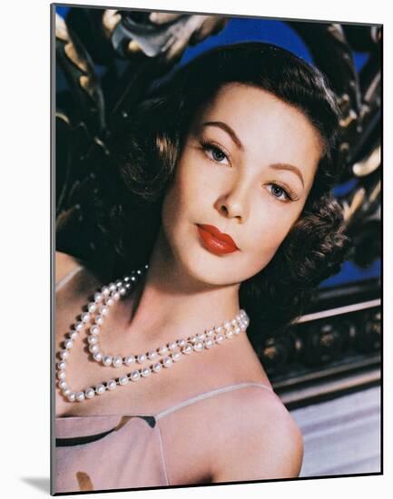 Gene Tierney-null-Mounted Photo