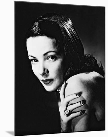 Gene Tierney-null-Mounted Photo