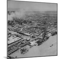 General View Showing the Abadan Oil Refinery-Dmitri Kessel-Mounted Photographic Print