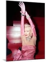 Gentlemen Prefer Blondes, Marilyn Monroe, 1953-null-Mounted Photo