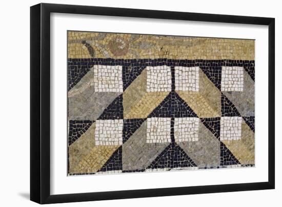 Geometric Decoration around Edge-null-Framed Giclee Print