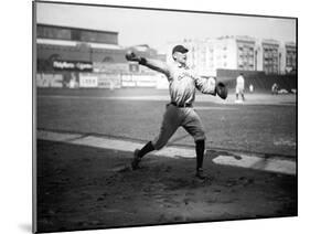 George Kahler, Cleveland Indians, Baseball Photo - New York, NY-Lantern Press-Mounted Art Print