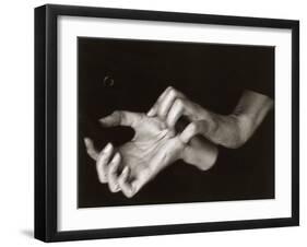 Georgia O'Keeffe (1887-1986)-Alfred Stieglitz-Framed Premium Photographic Print