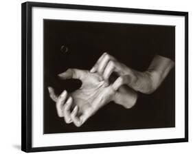 Georgia O'Keeffe (1887-1986)-Alfred Stieglitz-Framed Photographic Print