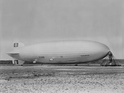 The Hindenburg Lakehurst New Jersey  Photo Print 13x19/"