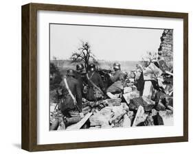 German Machine Gun WWI-Robert Hunt-Framed Photographic Print