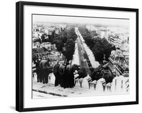 German Military Parade in Paris, June 1940-null-Framed Photographic Print