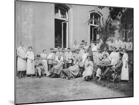 German Nurses and Patients, Frankfurt Am Main, Germany, World War I, 1915-null-Mounted Giclee Print