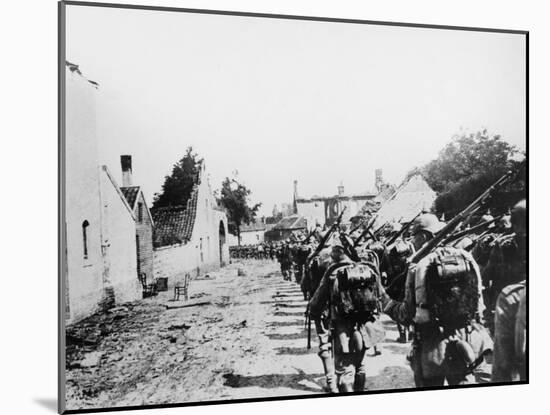 German Soldiers Entering into Belgium During World War I-Robert Hunt-Mounted Photographic Print