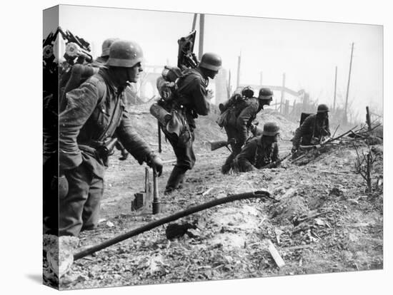 German Soldiers of the German Mortar Detachment in the Battle for Stalingrad August 1942-null-Stretched Canvas