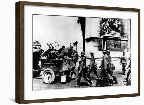 German Troops Marching Past the Arc De Triomphe, Paris, June 1940-null-Framed Photographic Print