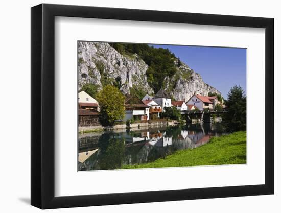 Germany, Bavaria, Lower Bavaria, AltmŸhltal (Valley), Essing, Old, Bridge, River, Landscape-Udo Siebig-Framed Photographic Print