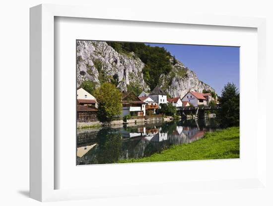 Germany, Bavaria, Lower Bavaria, AltmŸhltal (Valley), Essing, Old, Bridge, River, Landscape-Udo Siebig-Framed Photographic Print