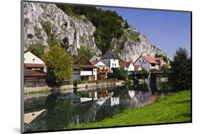 Germany, Bavaria, Lower Bavaria, AltmŸhltal (Valley), Essing, Old, Bridge, River, Landscape-Udo Siebig-Mounted Photographic Print