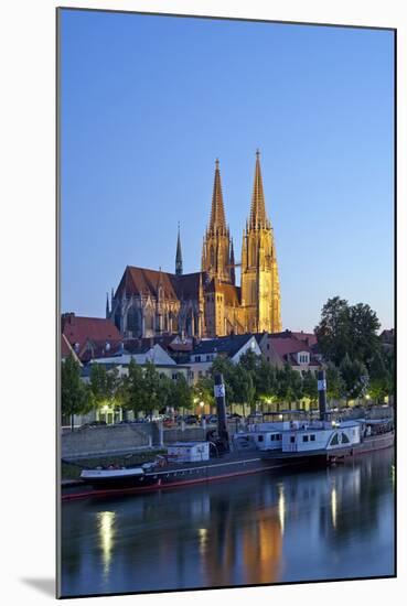 Germany, Bavaria, Regensburg, Danube Shore, Dusk, Cathedral-Chris Seba-Mounted Photographic Print