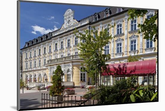 Germany, Bavaria, Regensburg, Hotel-Chris Seba-Mounted Photographic Print