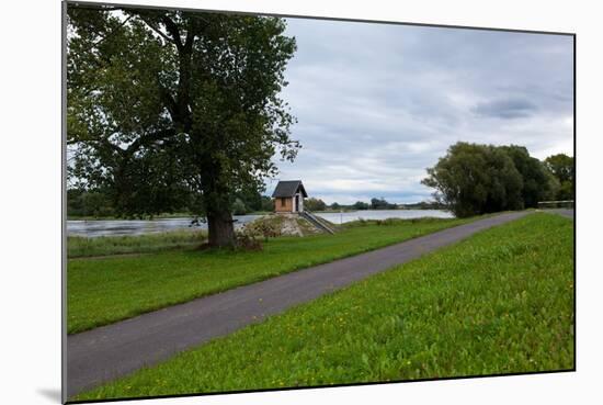 Germany, Brandenburg, Oder-Neisse Cycle Route, Ratzdorf, Water Level Hut-Catharina Lux-Mounted Photographic Print