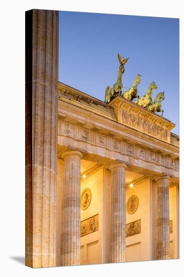 Germany, Deutschland. Berlin. Berlin Mitte. Brandenburg Gate, Brandenburger Tor-Francesco Iacobelli-Stretched Canvas