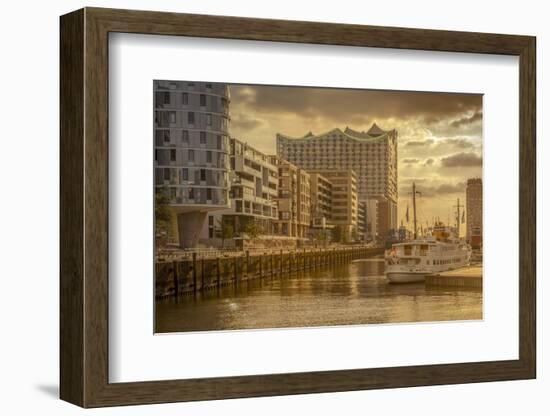 Germany, Hamburg, Hafencity, 'Magellan-Terrassen', 'Sandtorkai', 'Sandtorhafen' (Harbour-Ingo Boelter-Framed Photographic Print